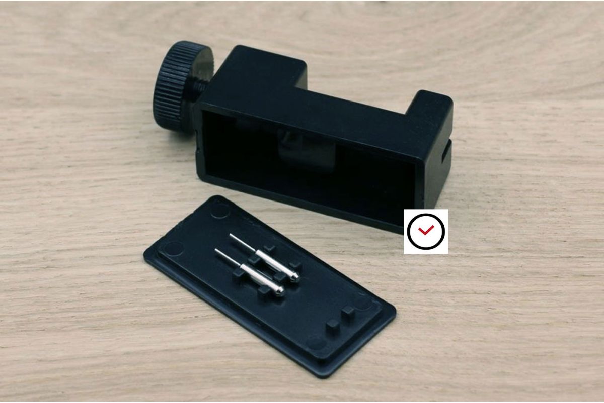 0.8 mm link pin remover + 2 exchange points