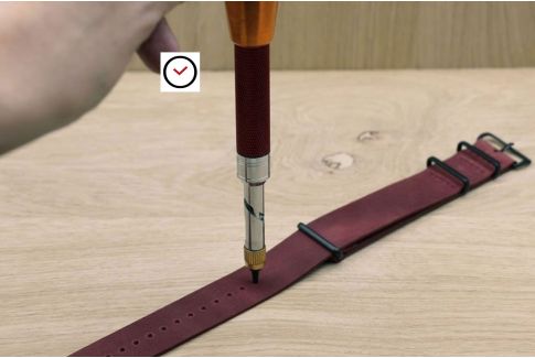 Outil perforateur (perforatrice pour faire des trous dans les bracelets montre)