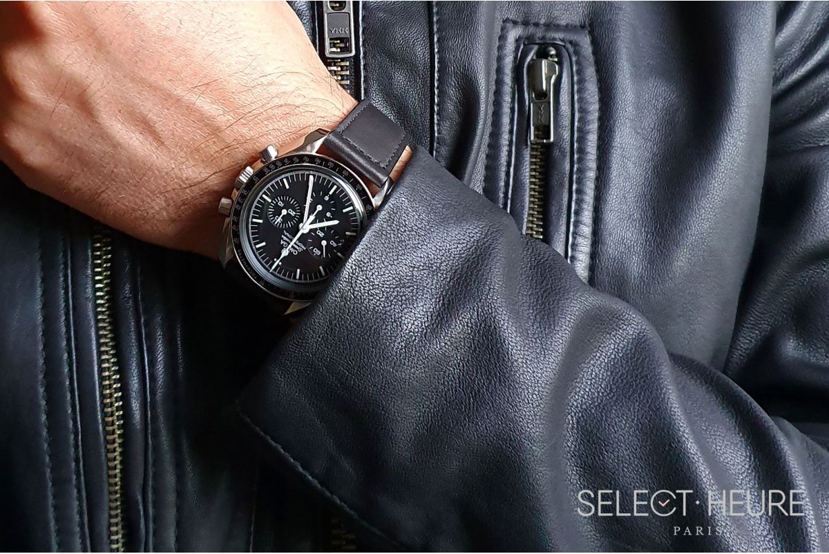 Bracelet montre Veau Baranil SELECT-HEURE Noir Mat coutures ton sur ton, fait main en France, cuir français