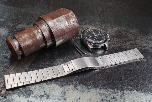 Vintage Flat Link solid brushed stainless steel watch band (19, 20, 21 or 22 mm), security clasp